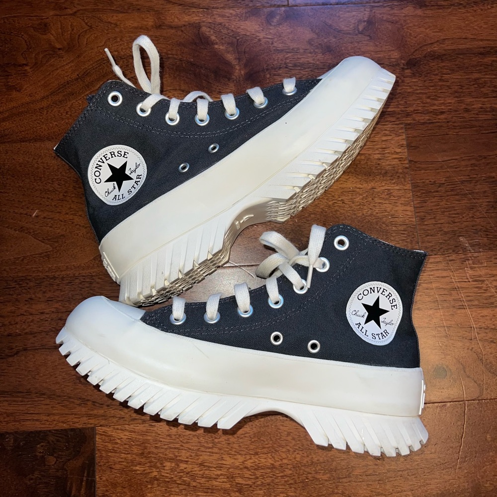 Chuck Taylor Converse Lugged 2.0 platform sneakers